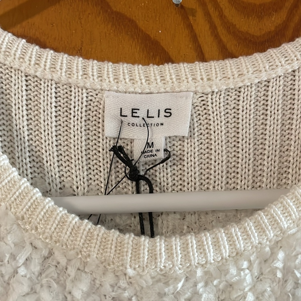 NWT Le Lis Cropped Sleeveless Textured Sweater - Picture 3 of 9